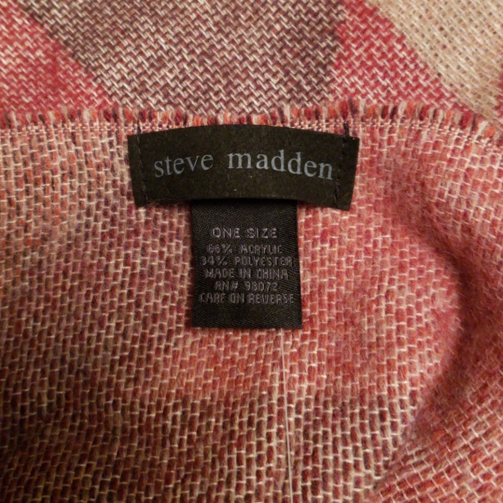 Scarf - Picture 2 of 4